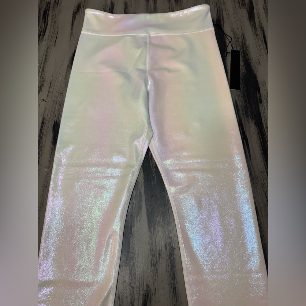 Carbon38 Shimmering White Leggings New with Tags - Picture 8 of 9